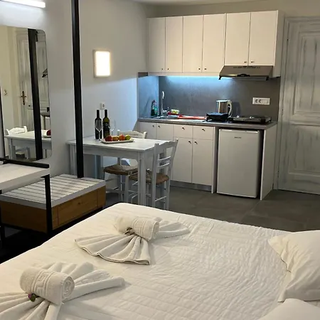 Aparthotel Niriides Almyrida (Crete)