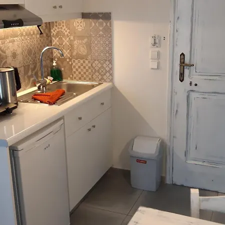 Aparthotel Niriides