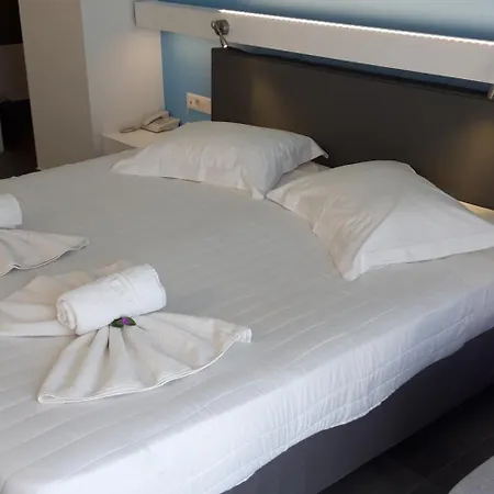 Aparthotel Niriides Almyrida (Crete)